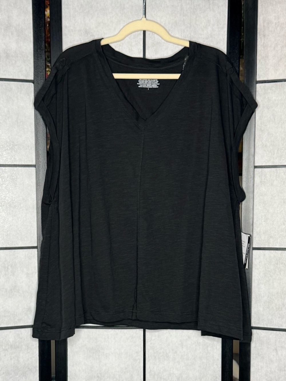 Westbound Black Slub V-Neck Rolled Cuff Top Women’s Large NWT